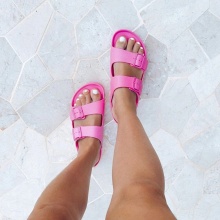 Holster sandały Sundreamer Slide w kolorze intensywnego różu dla kobiet