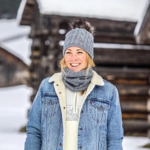 Czapka Strickmütze (z pomponem) A121 Merino - damska czarna - 1 sztuka