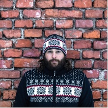 Czapka Kama Strickmütze (Beanie) A137 Merino - czerwono/biała/czarna - 1 sztuka