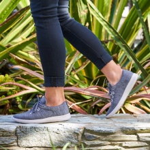 Sneaker Merinos z sznurówkami z wełny merino szary damski