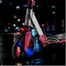 Nils Extreme Scooter Led HM122T z hamulcem tarczowym (składany hulajnoga, łożyska: ABEC 7) czarny/srebrny