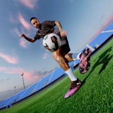 Puma buty piłkarskie Future 8 Ultimate FG (na twardą nawierzchnię) fioletowo/czarne męskie